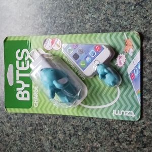 Electronics Mouse Wall Charge Pack Bytes Tzumi